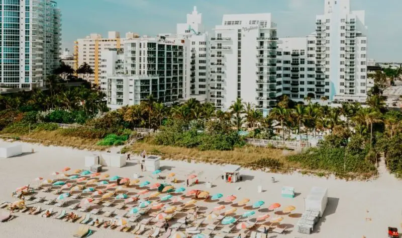 picture of one of the top Miami hotels in South beach