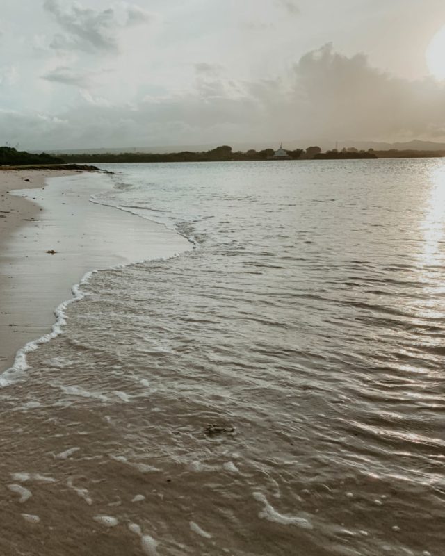 picture of one of the many beaches in Port Louis