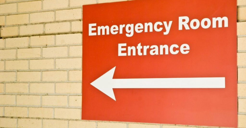 Travel phrases photo of a sign that reads Emergency Room Entrance. 