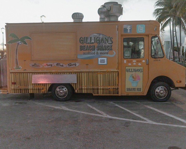 Gilligan's Food truck one of the top Waikiki Beach restaurants.
