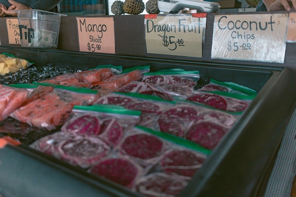 One of the top things to do in Oahu is stopping at the fresh fruit stands in North Shore. Fruit packed in ziplock bags. 