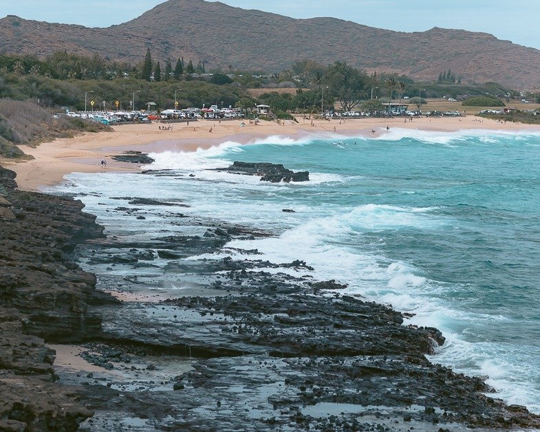 Waves crashing at Halona Blowhole 