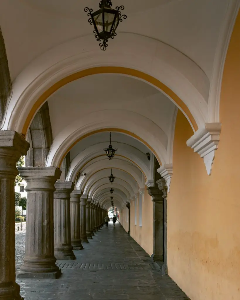 Archway near Parque Central.