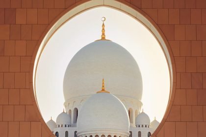 Abu Dhabi Instagram Captions photo of the Sheik Zayed Grand Mosque in Abu Dhabi, UAE.