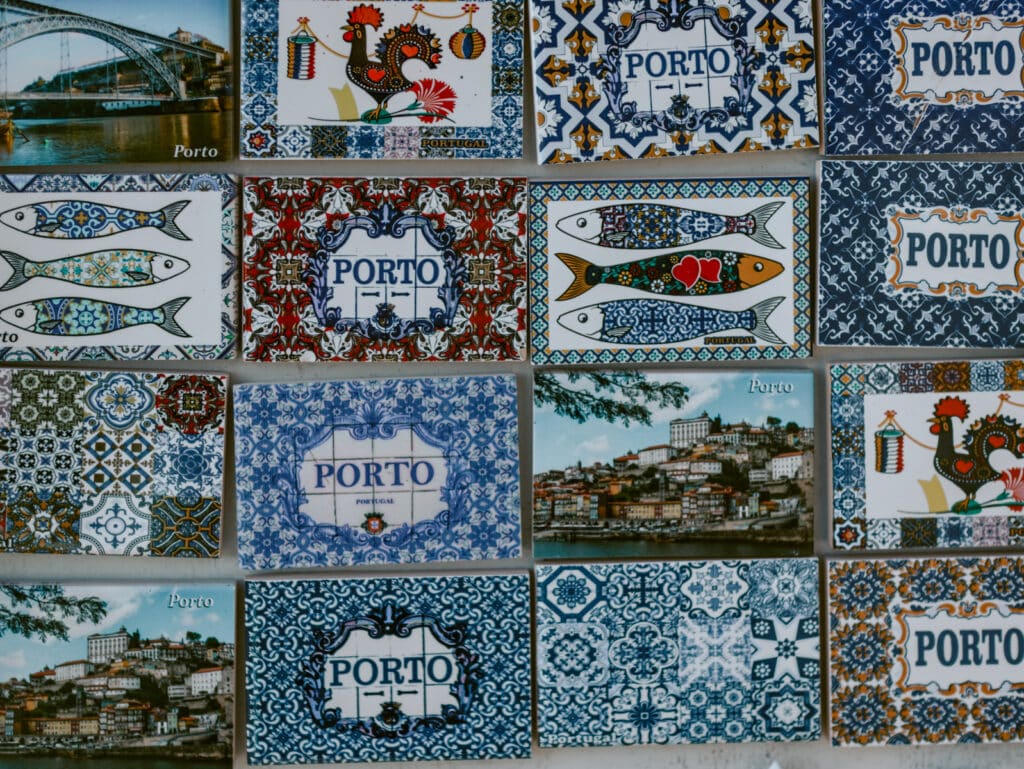 Assorted magnets of the blue tiles in Porto.