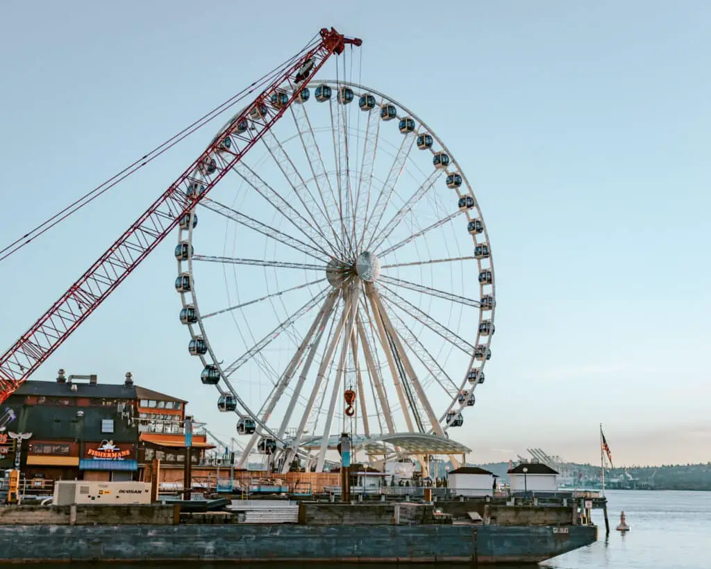 Seattle itinerary photo of the Seattle Ferris wheel.