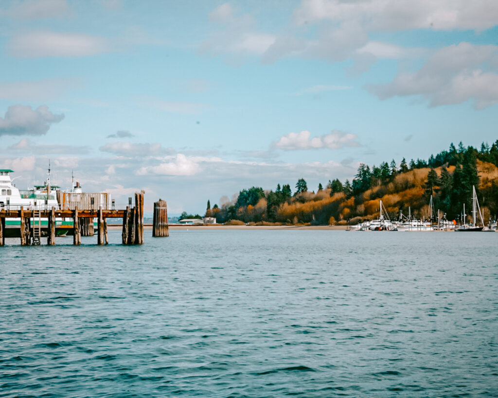 One of the day trips from Seattle to Bainbridge Island. Bainbridge Island on a sunny day. 