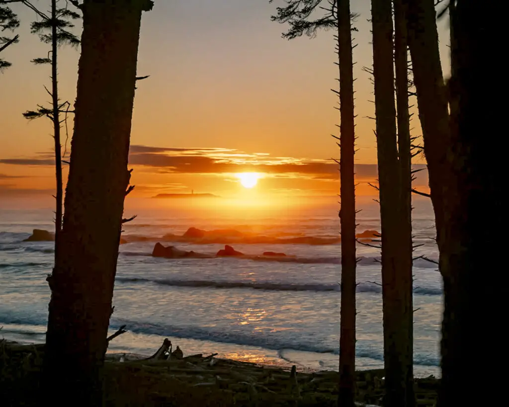 One of the best day trips from Seattle at Olympic. Sunset from Olympic National Park. 