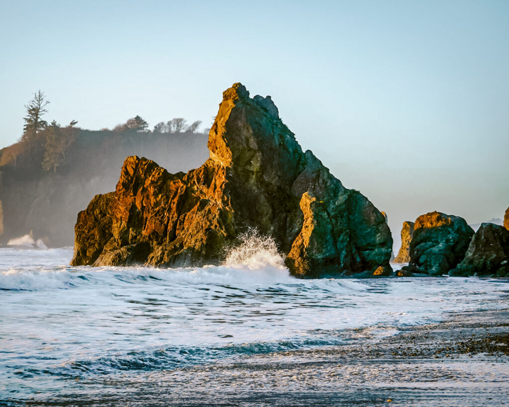 Waves crashing at Olympic National Park. One of the day trips from Seattle. 